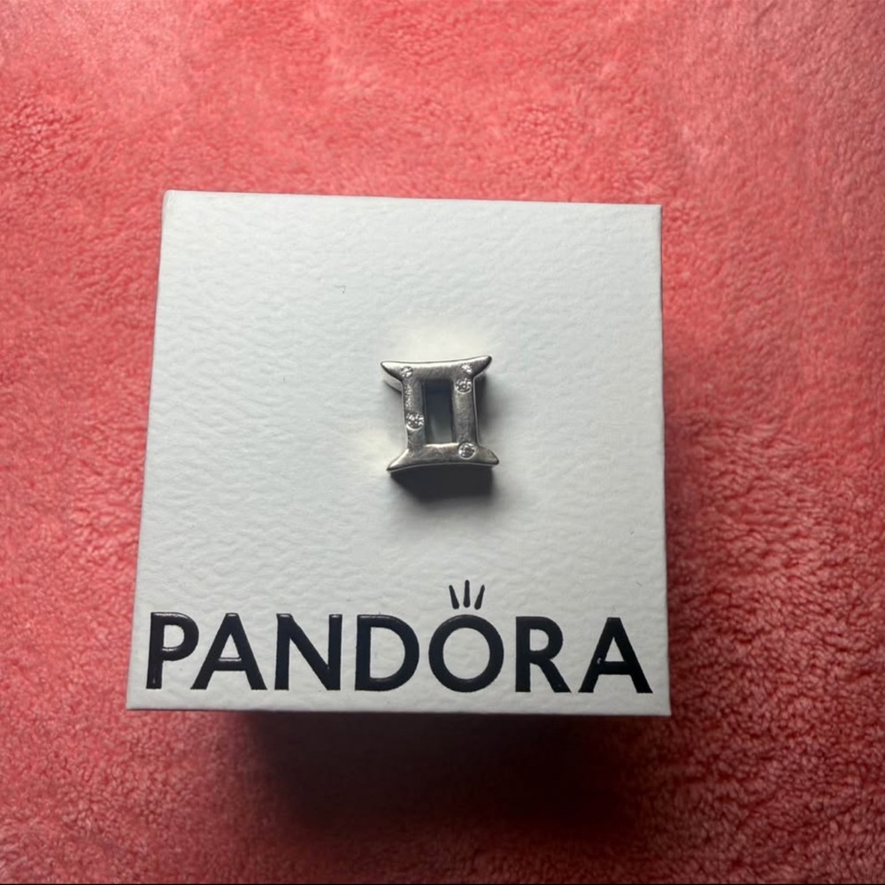 Sparkling Gemini Zodiac Pandora Charm